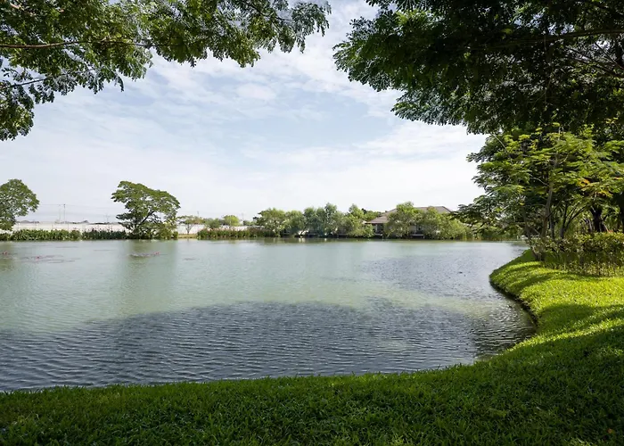 Ploen Pirom Bangkok