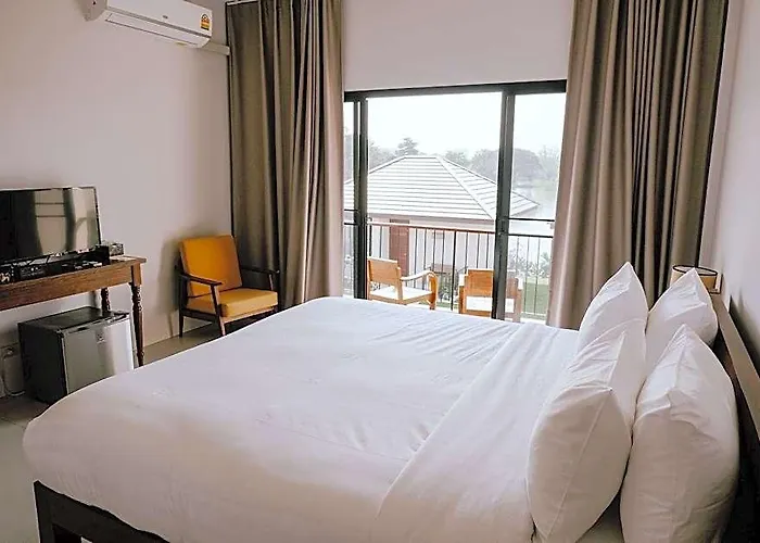 Hotel Ploen Pirom